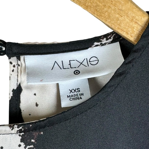 Alexis X Target Dress Puff Sleeve Tiered Ruffle Abstract Mini Size XXS - Picture 6 of 9